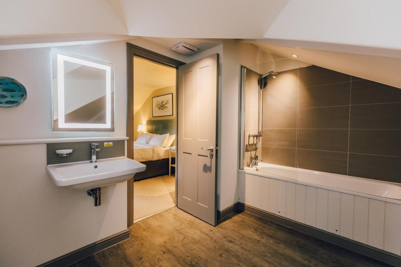 Plas Weunydd 4*